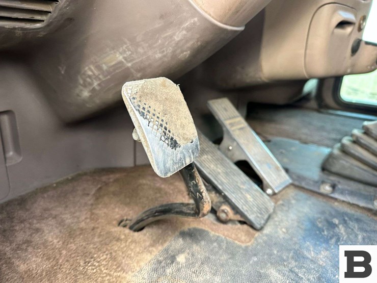 2008-peterbilt-386-image-80