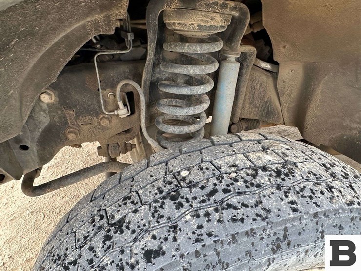 2011-ford-f450-image-8