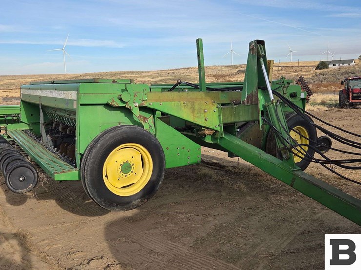 john-deere-450-image-4
