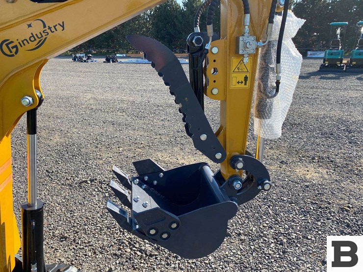 2025-cfg-industrial-qk18r-mini-excavator---eltopia,-wa-image-6