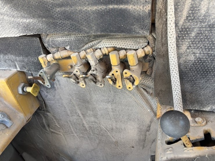 caterpillar-631b-image-28