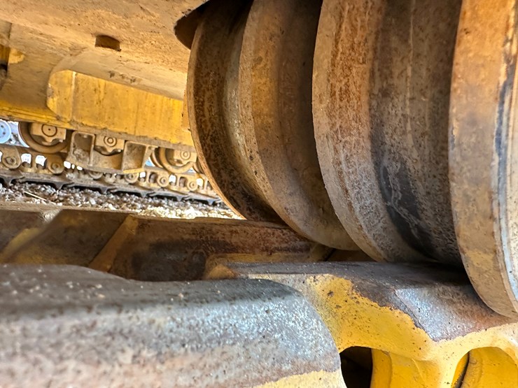 #32837-•-komatsu-39px-crawler-dozer-km10d130kka096648-image-9