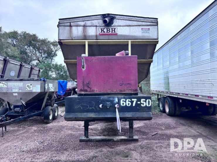 2004-magnolia-trailer-image-3