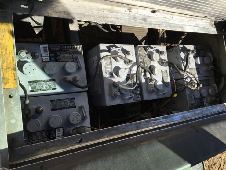 club-car-2-passenger-utility-cart,-image-4