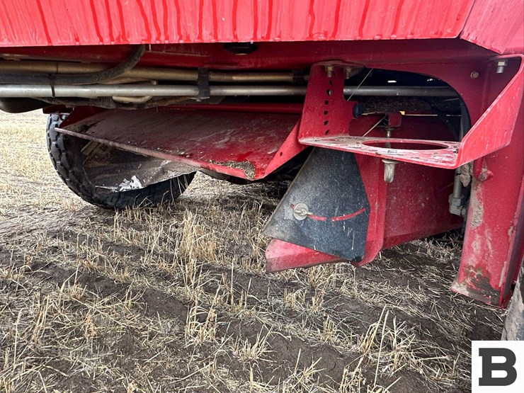 2009-new-holland-h8040-image-36