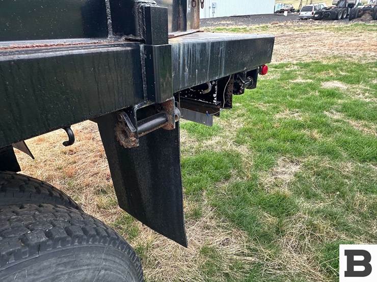 2000-peterbilt-grain-truck---lewiston,-id-image-21