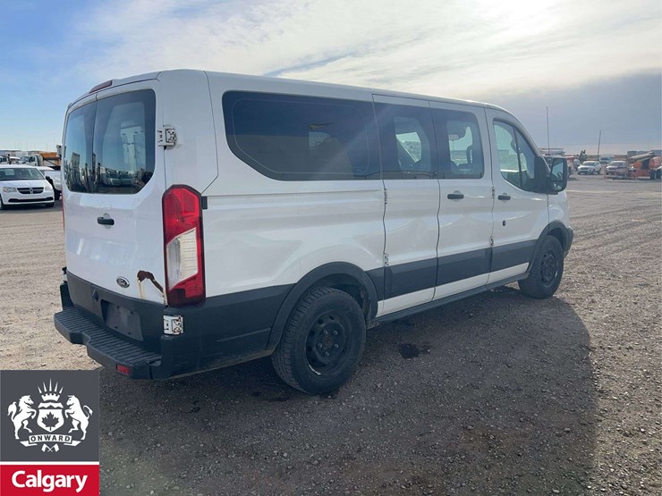 2017-ford-transit-image-4