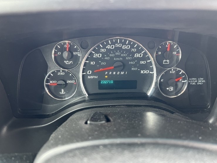 2016-chevrolet-express-paratransit-bus-image-25