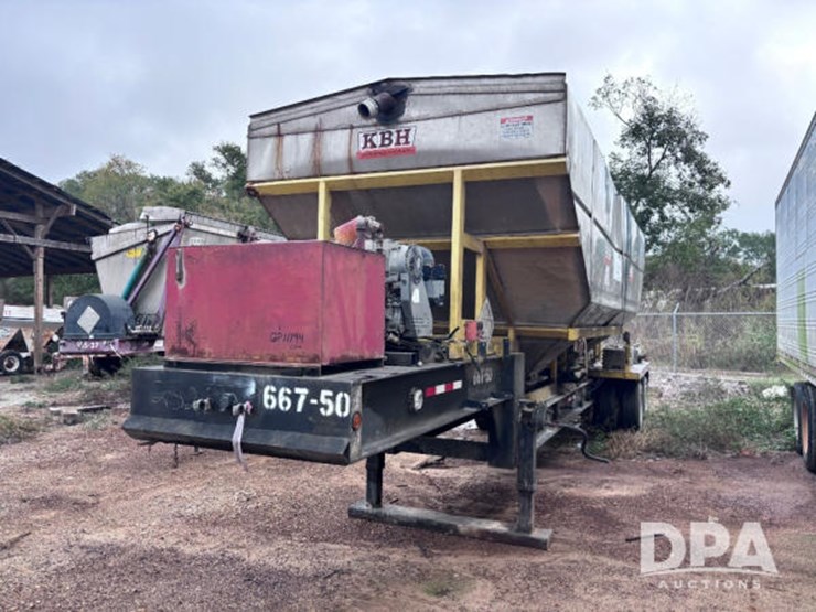 2004-magnolia-trailer-image-2