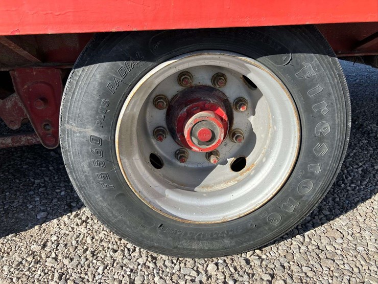 25'-tandem-dual-axle-tender-trailer-with-plumbing-and-tank-image-22