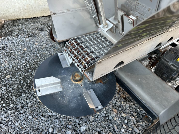 #32844-•-adams-ge-1000-fertilizer-wagon-s/n:-gel2063-image-10