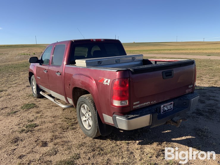 2008-gmc-sierra-4x4-pickup-image-7