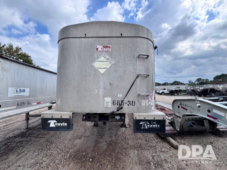 2006-travis-end-dump-image-4