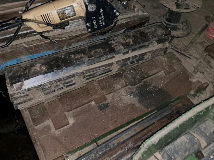 #317-•-chipper-knives-and-tools-image-7