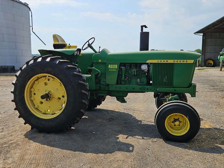 john-deere-4020-image-4