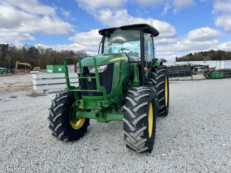 john-deere-6120e-image-2