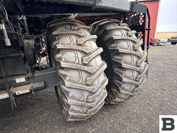 2008-gleaner-r75-image-17