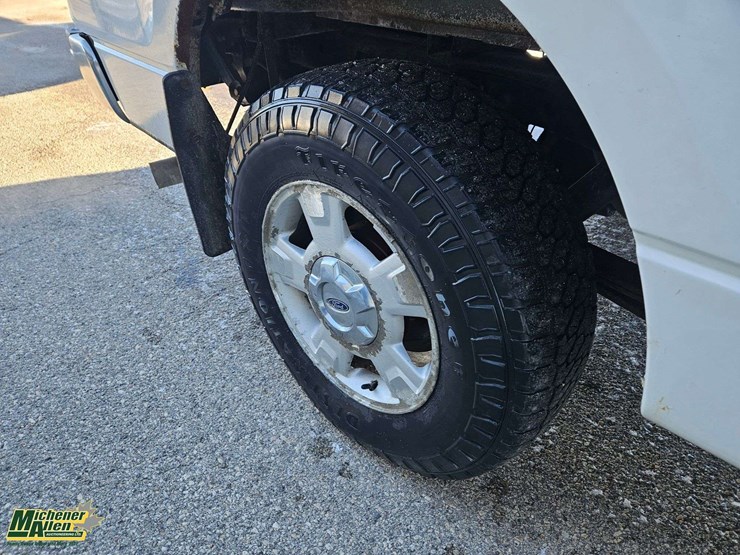 2011-ford-f150-image-13