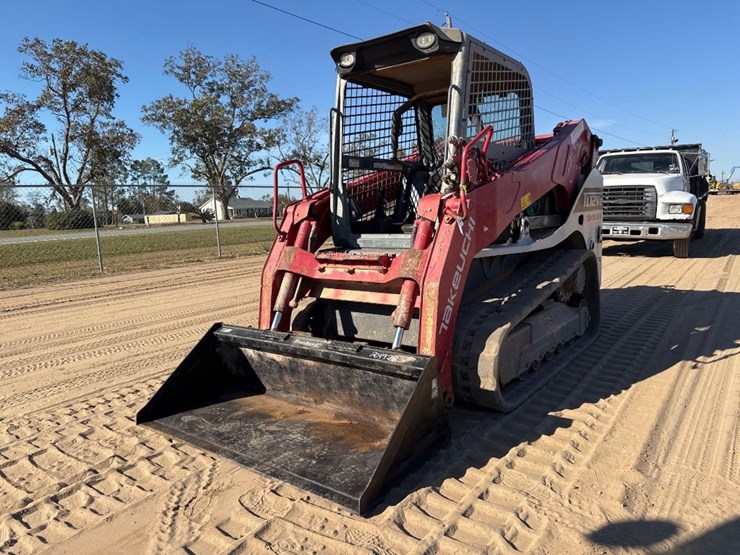 2019-takeuchi-tl12v2-image-2