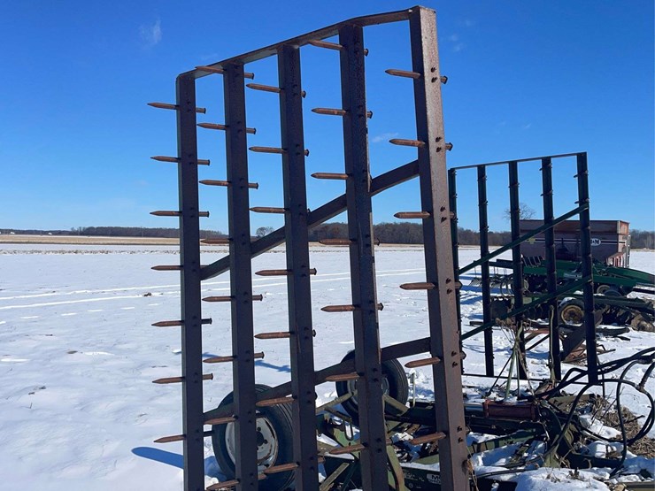 unverferth-28ft-harogator-image-6