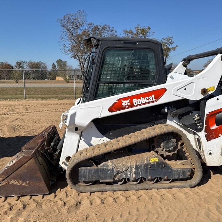 2021 BOBCAT T66