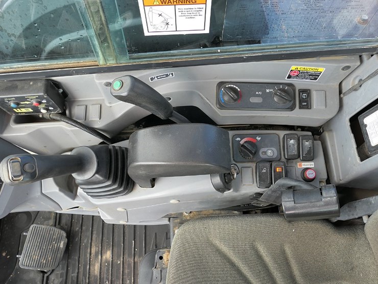 2017-kubota-kx080-image-39