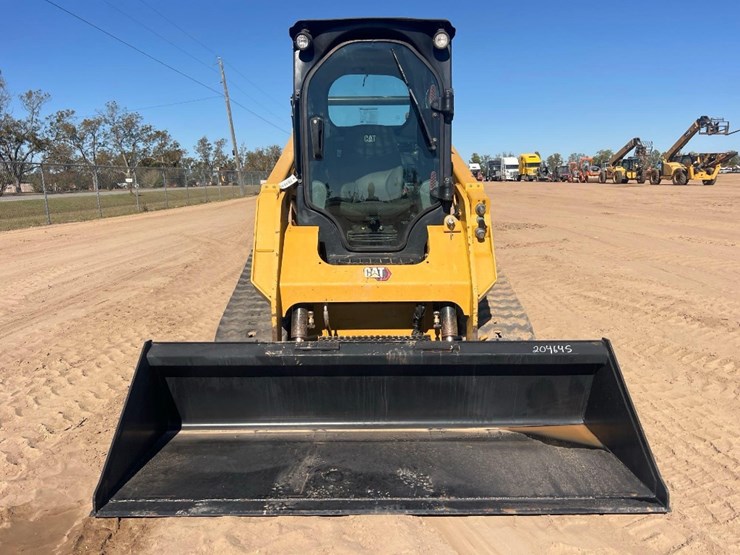 2020-caterpillar-259d3-image-7