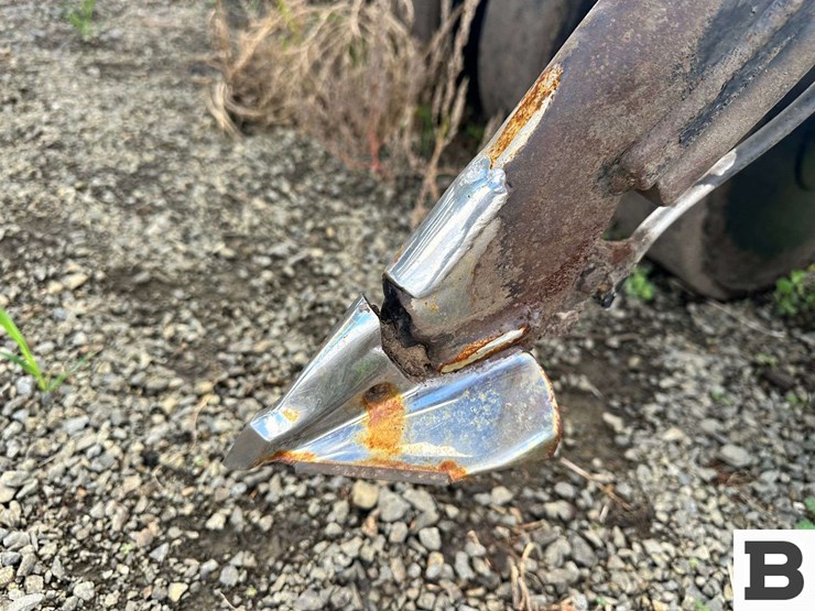 john-deere-1830-image-32