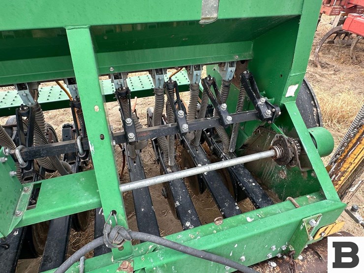 great-plains-solid-stand-13-image-33