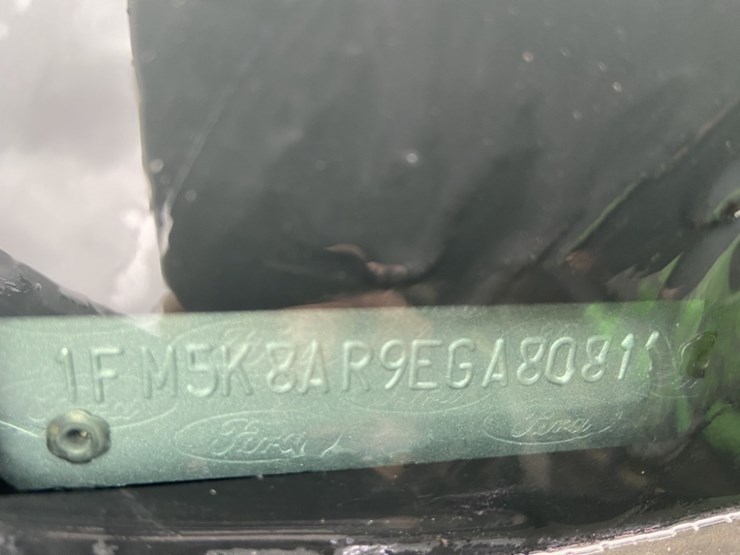 2014-ford-explorer-image-12