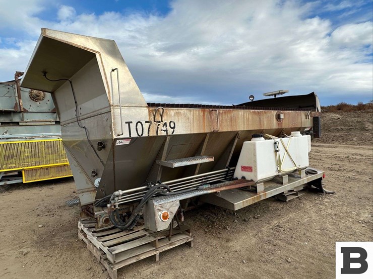 monroe-00012745-snow-and-ice-sander-box---kennewick,-wa-image-1