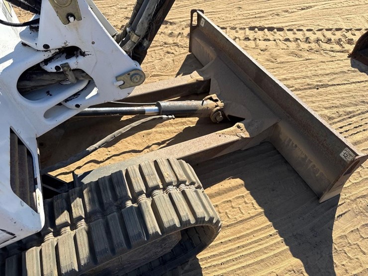 2004-bobcat-331g-image-15