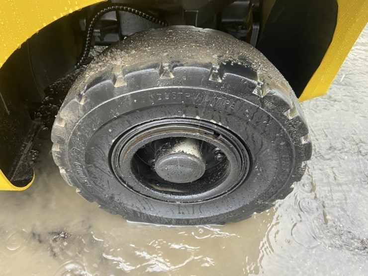 yale-50vx-forklift-image-20