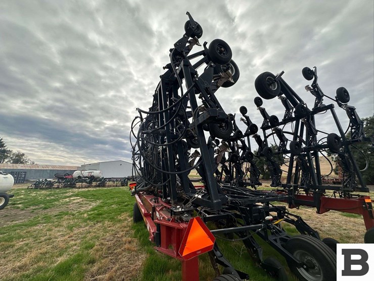 2012-case-800-image-35