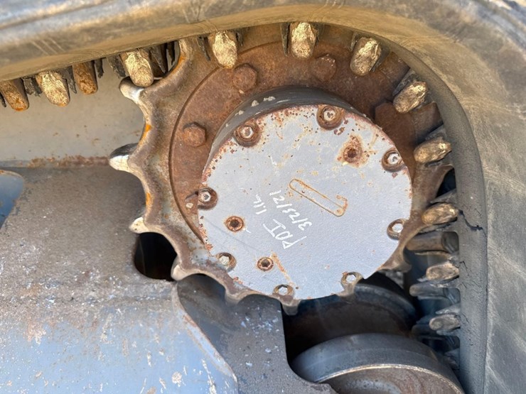 2021-takeuchi-tl8r2-image-10