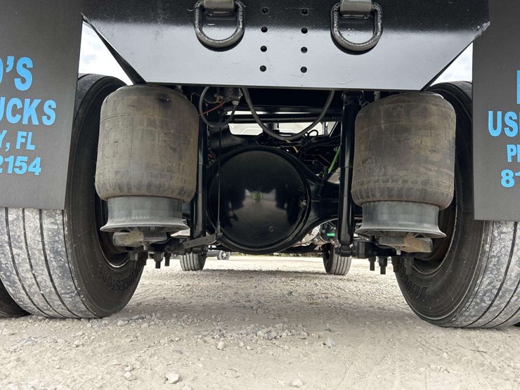 2021-international-mv607-image-31