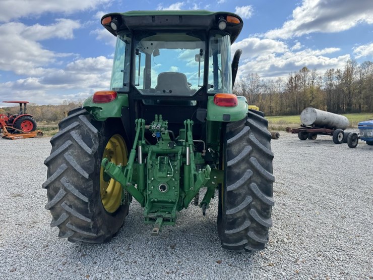 john-deere-6120e-image-6