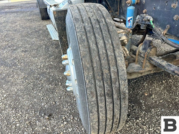 1999-kenworth-t800-image-69