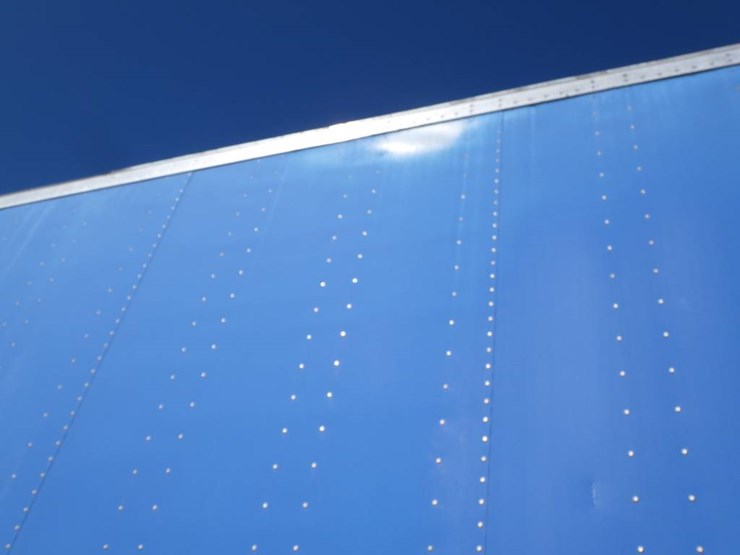 2012-utility-4000d-x-image-24