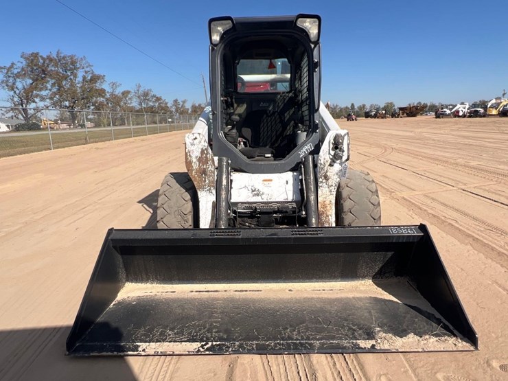 2022-bobcat-s770-image-7