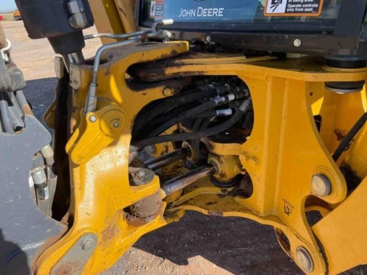 2024-john-deere-320-image-16