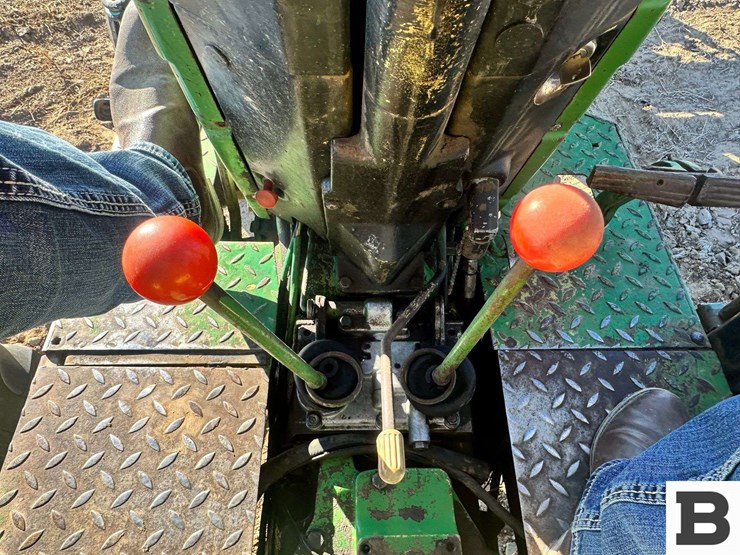 john-deere-2840-image-46