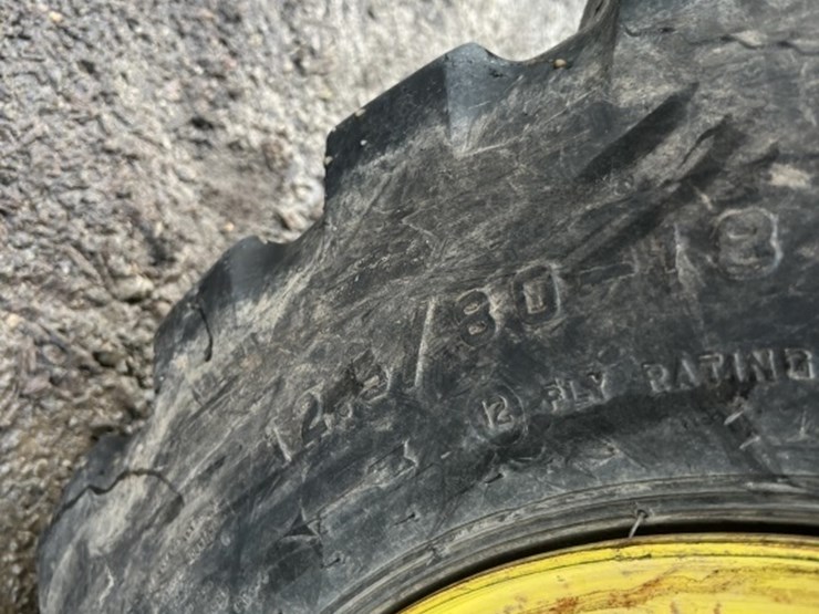 2009-john-deere-5075m-4wd-utility-tractor-image-14