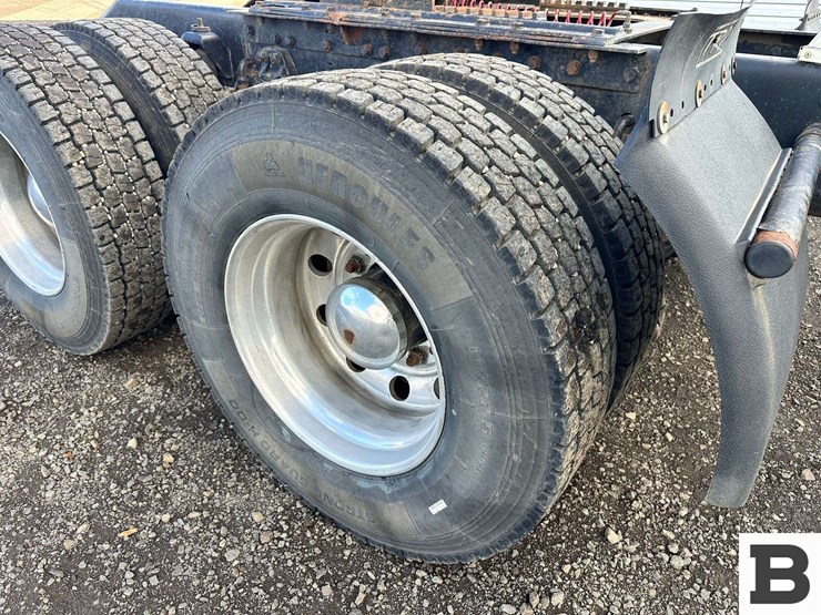 1999-kenworth-t800-image-57