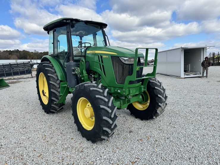john-deere-6120e-image-3