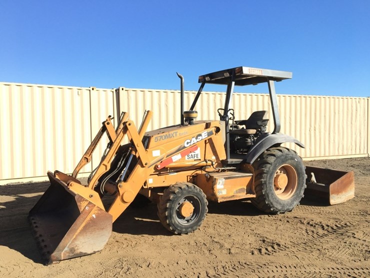 2007-case-570m-xt-image-1