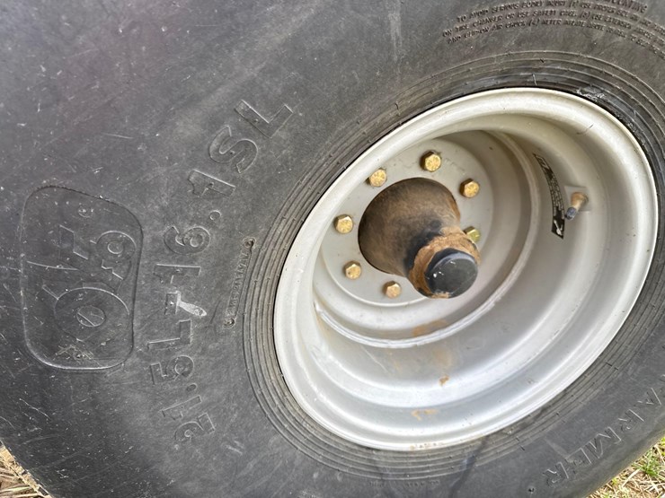 2015-case-ih-rb565-premium-image-11