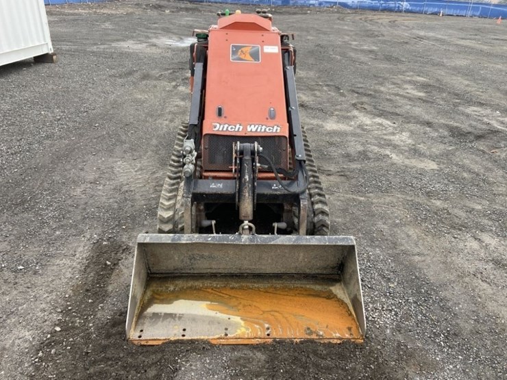 2020-ditch-witch-sk800-image-8