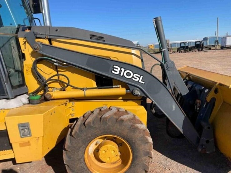 2015-deere-310sl-image-16