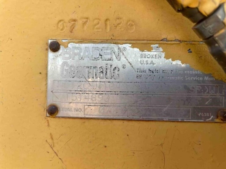 2008-deere-700j-image-17